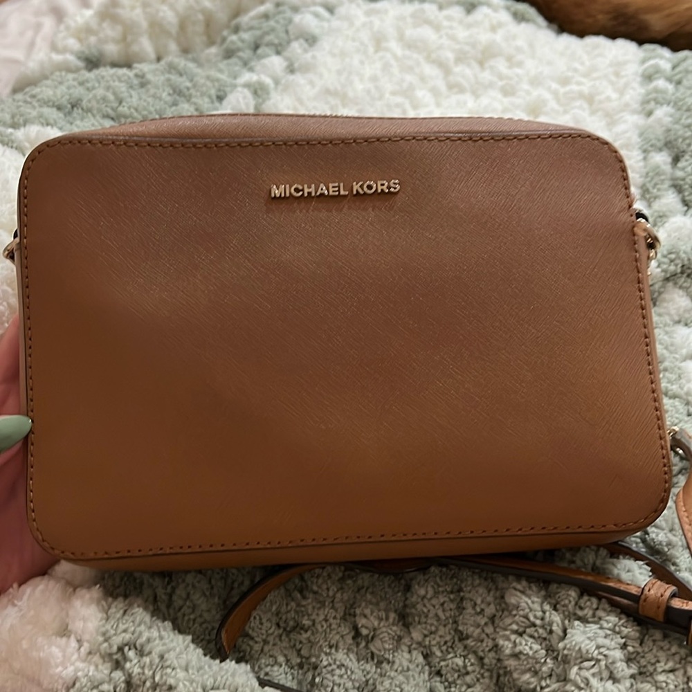 Michael Kors jet set large crossbody bag